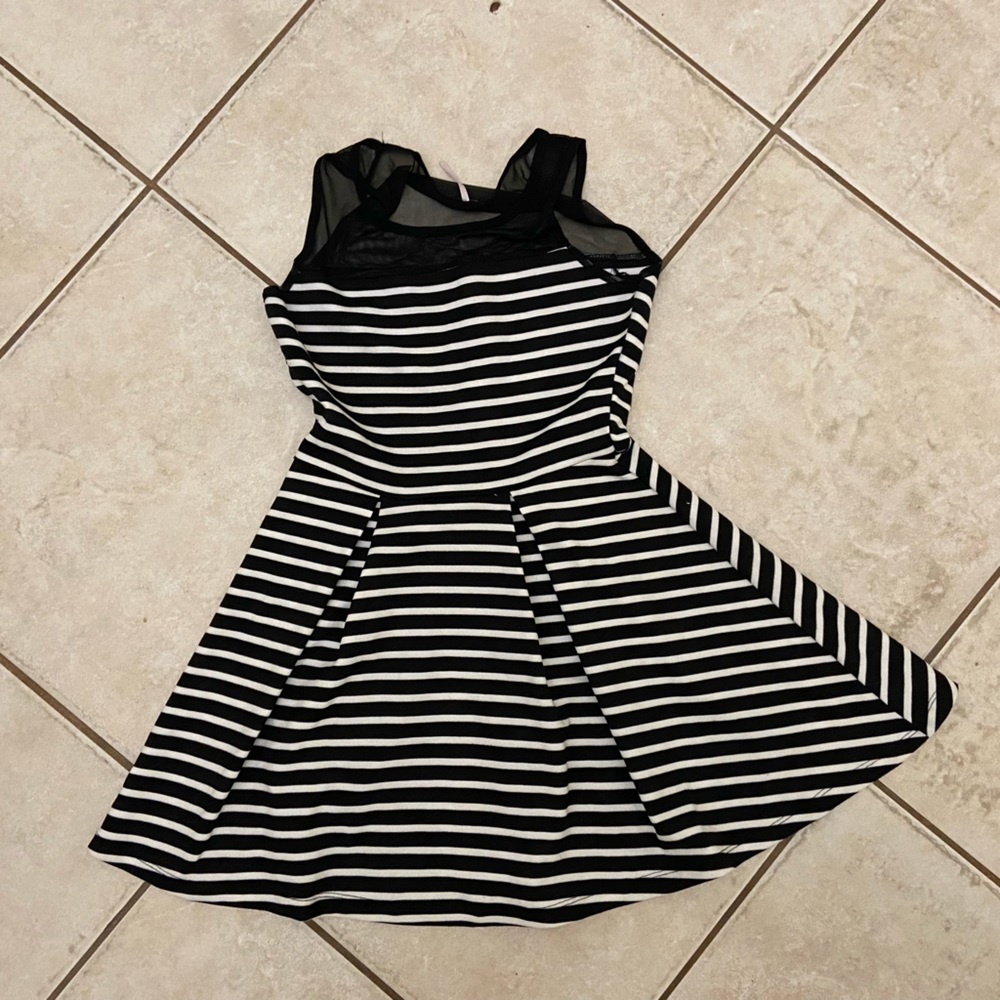 womens brand new black & white striped mini classy dress